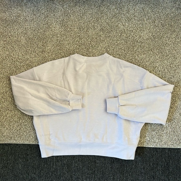 NWOT Lululemon Softstreme Crewneck - Picture 3 of 4